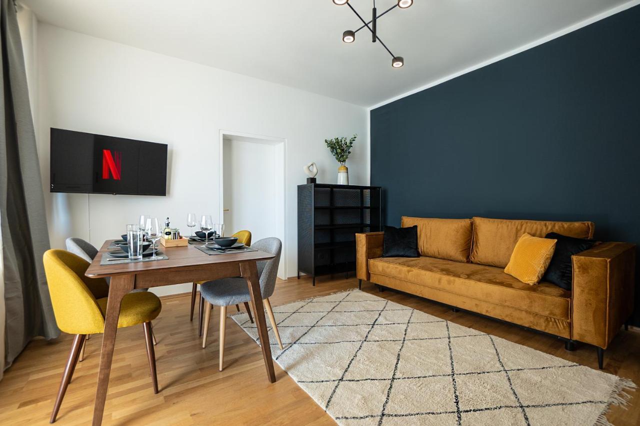 Bright Stylish Apartment With A Huge Terrace In A Top Location Vienna Exterior photo