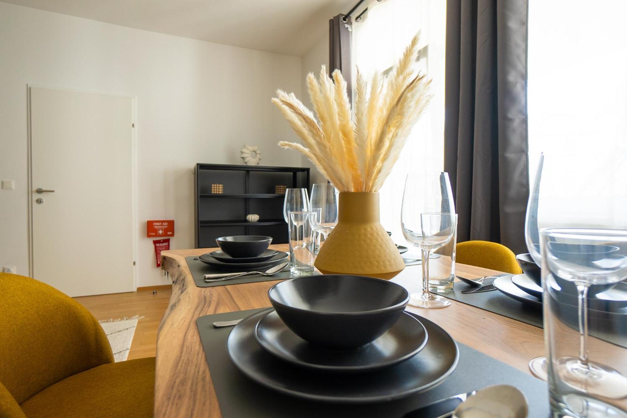 Bright Stylish Apartment With A Huge Terrace In A Top Location Vienna Exterior photo
